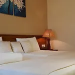 Kandy Bliss Lounge