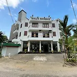 Eagle\'S Residence