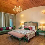 Clove Villa