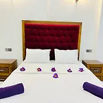Jerry\'S City Hotel