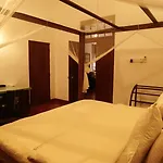 Colonial Residence Kandy Villa