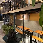 Yoho Settle In Tourist Lodge