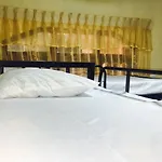 J Hostel Kandy