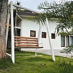Cliveland Residence