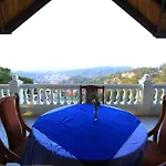 Alcam Holiday Home