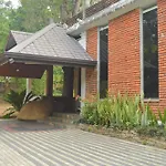 Araliya Hotel & Banquets Digana