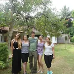 Kandy Little White House