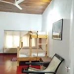 No 06 Veediya Bandara Lane Bahirawakanda
