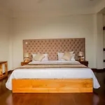 Manthra Leisure
