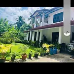 Sathil Home Stay