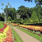 Kandy View Garden Hotel