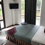 Eagle\'S Residence