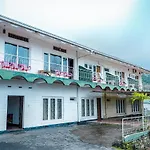 Oyo 436 Sandakelum Tourist Guest House
