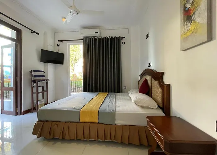 Eagle\'S Residence
