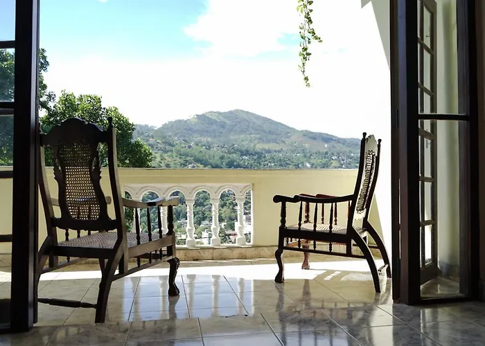 The Bbc Cheliyan Villa