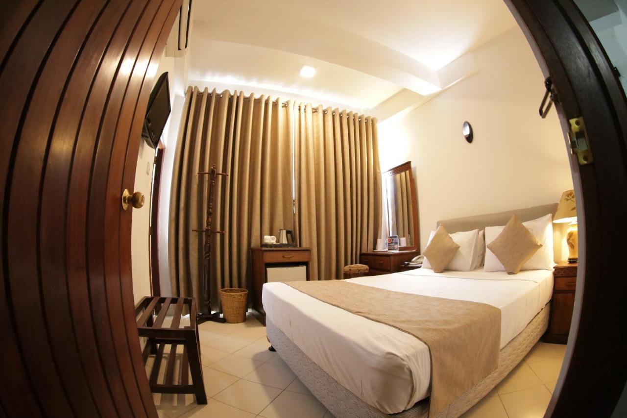 The Royal Mall Hotel
