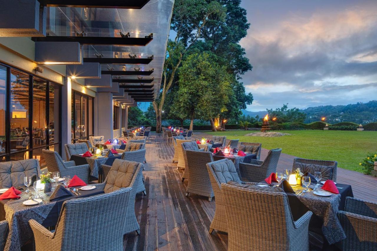 Earl's Regency Kandy