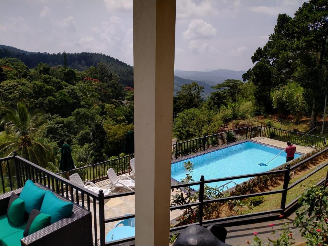 Hotel The Grand Hills Kandy