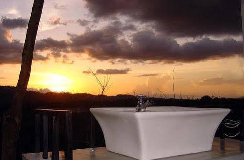 Sandalwood Villa *