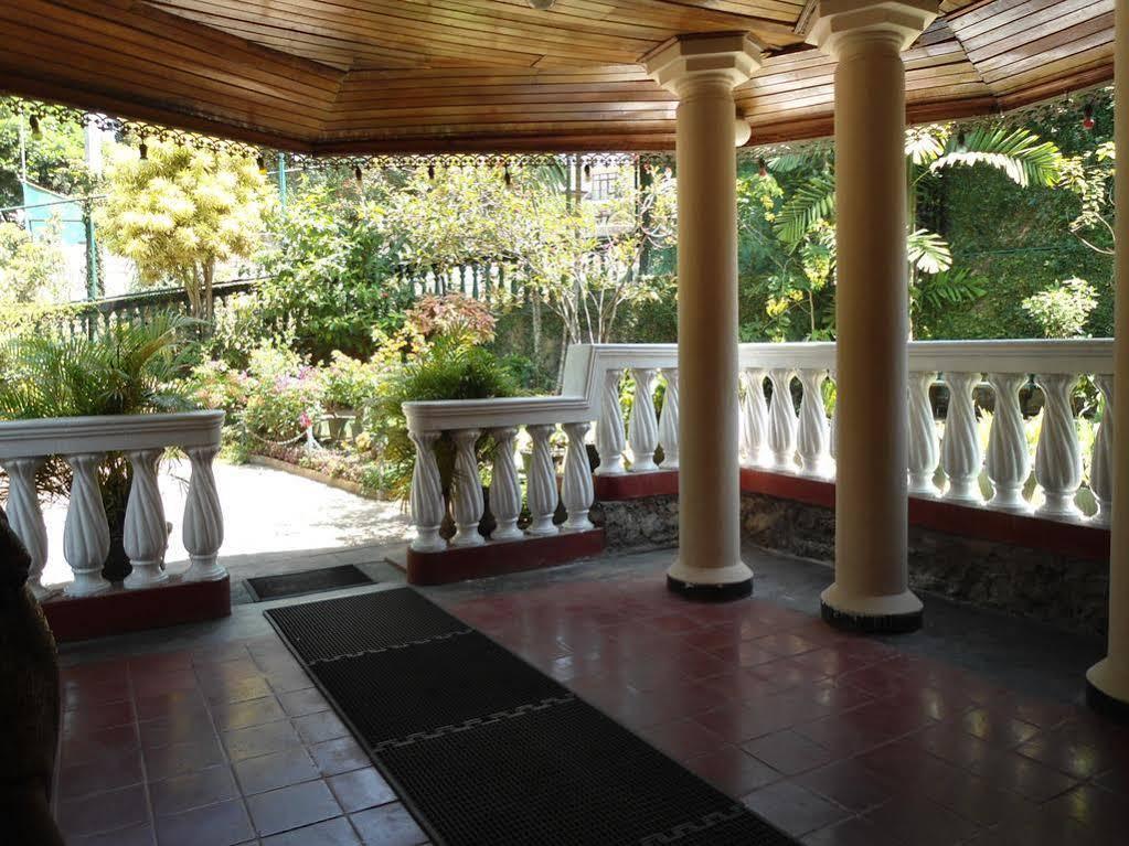 Guest house Reach *