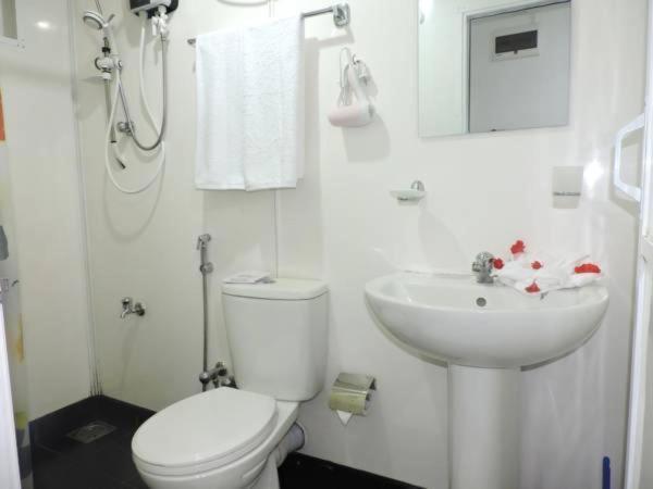 Capital Regency Hotel 3*
