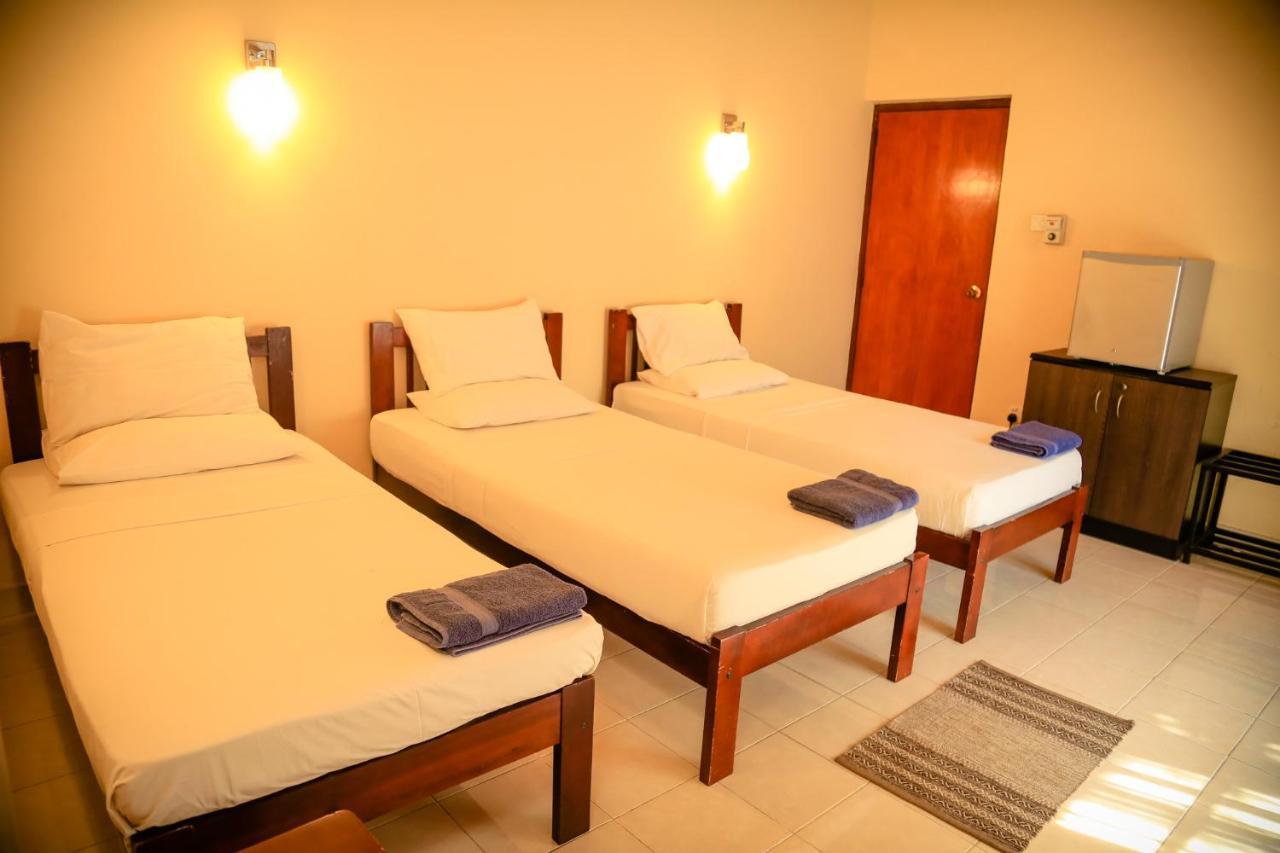 Freedom Lodge, * Kandy