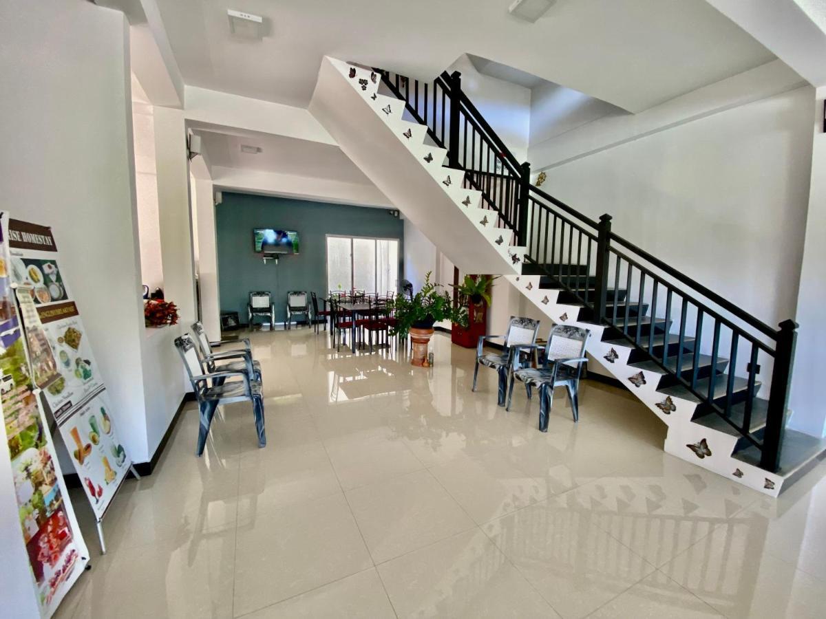 Mountain White By Sunrise Villa Kandy