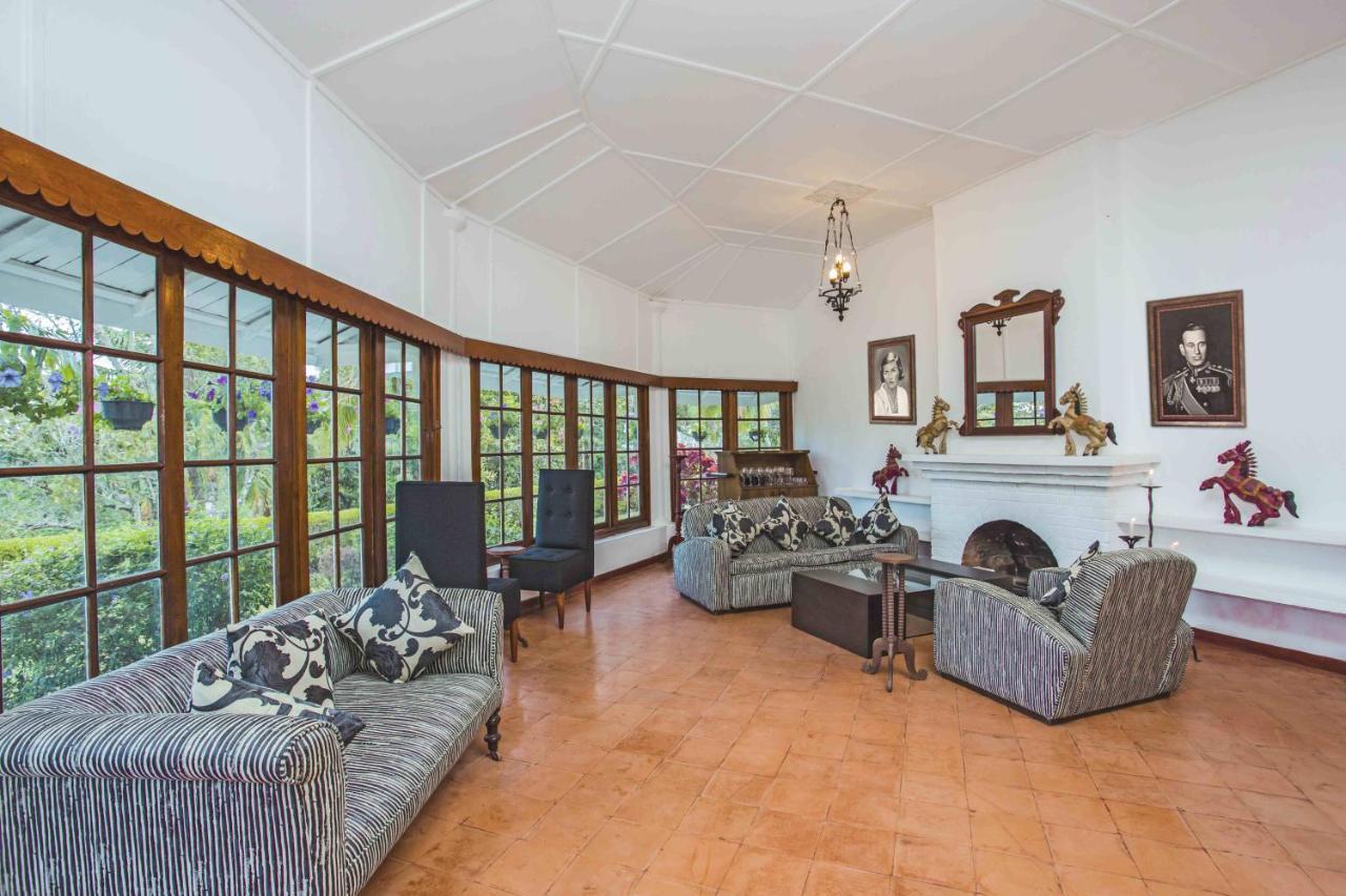 Mountbatten Bungalow- Thema Collection