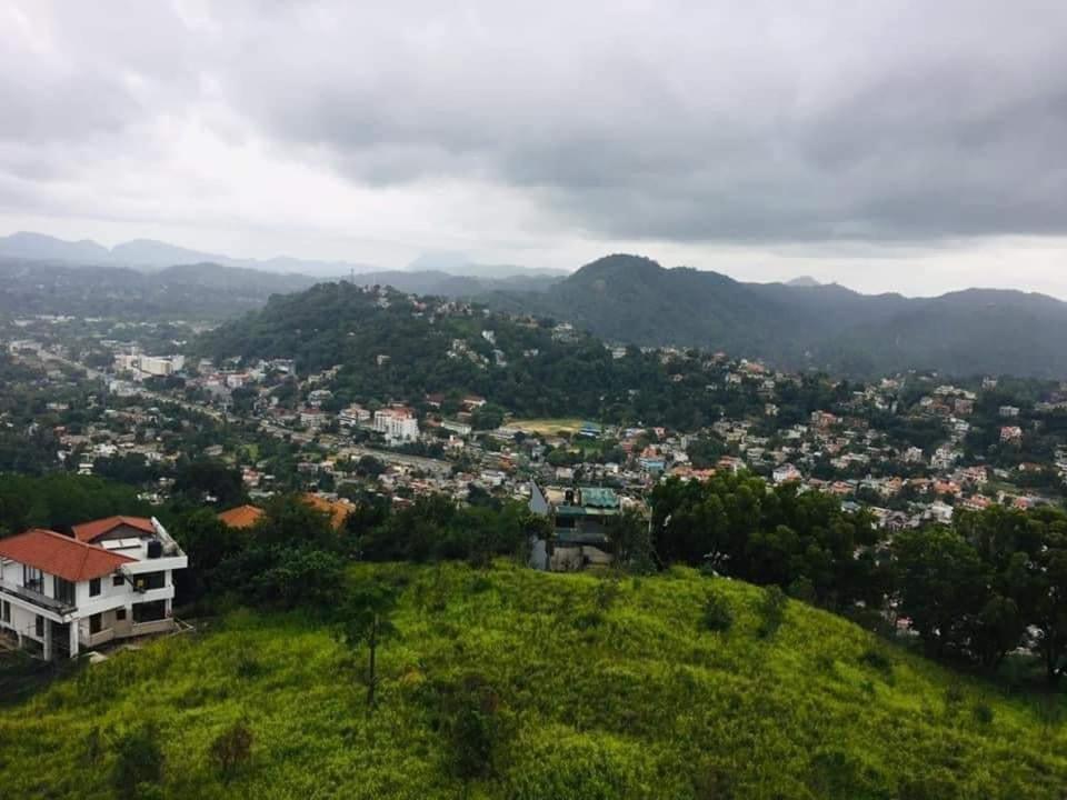 Hotel Kandyan View 