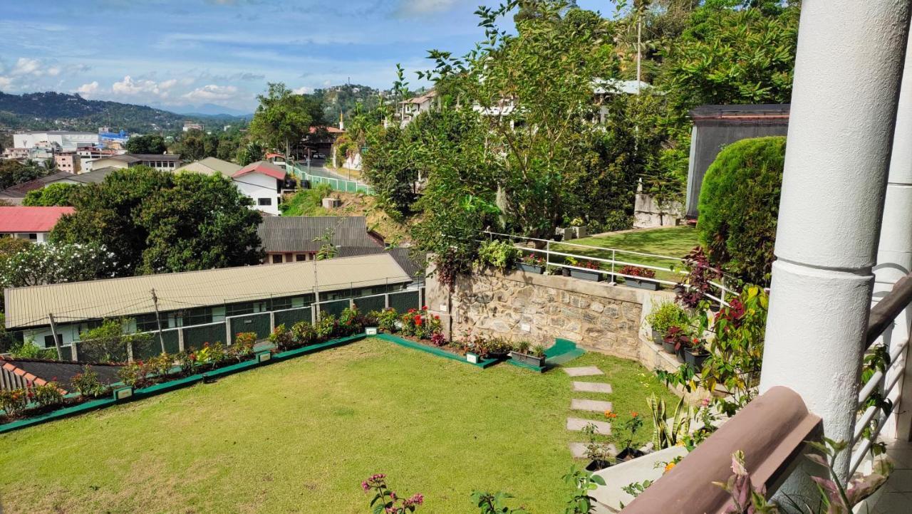 Marvel Hills