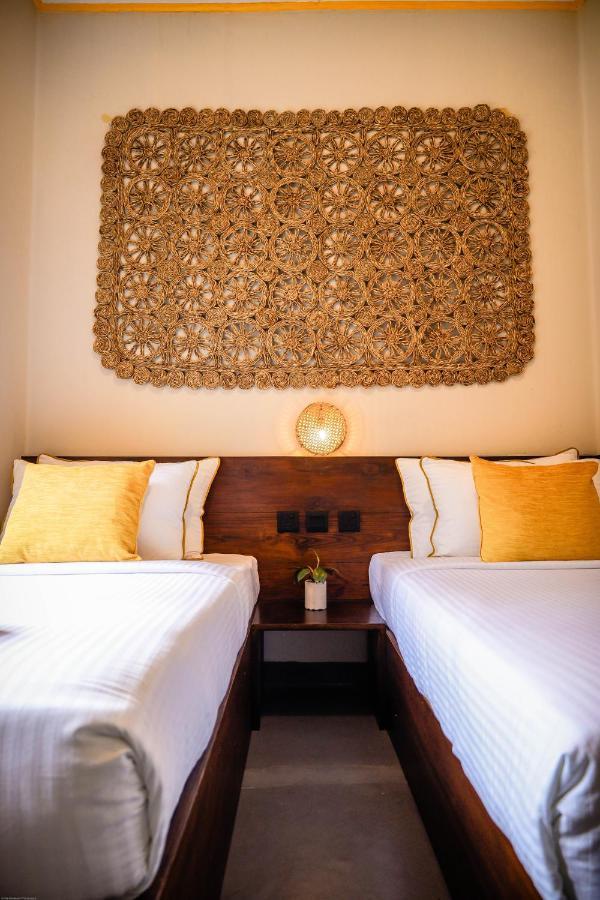 Banana Bunks Kandy
