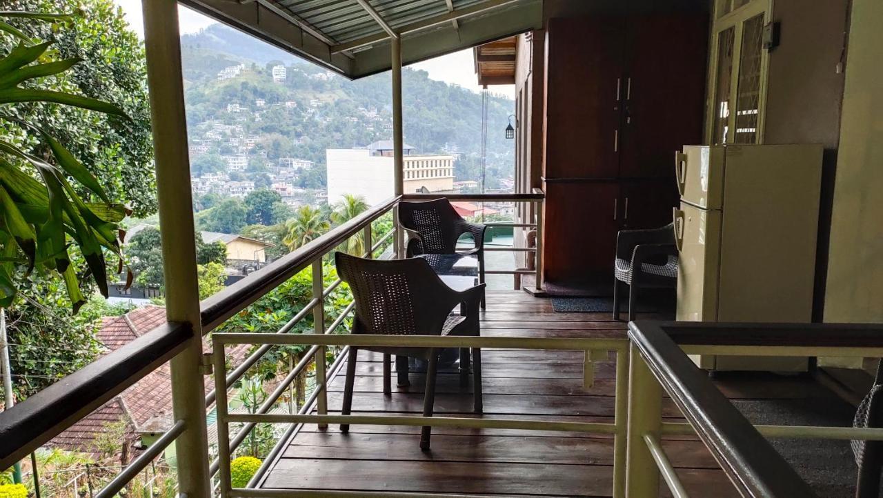 Marvel Hills Kandy