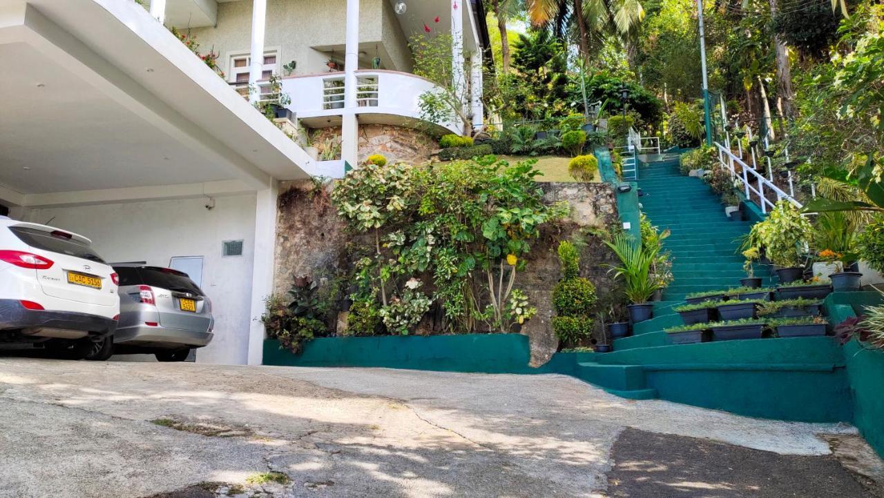 Homestay Marvel Hills