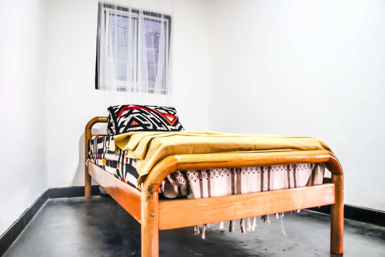 Bed & Breakfast House