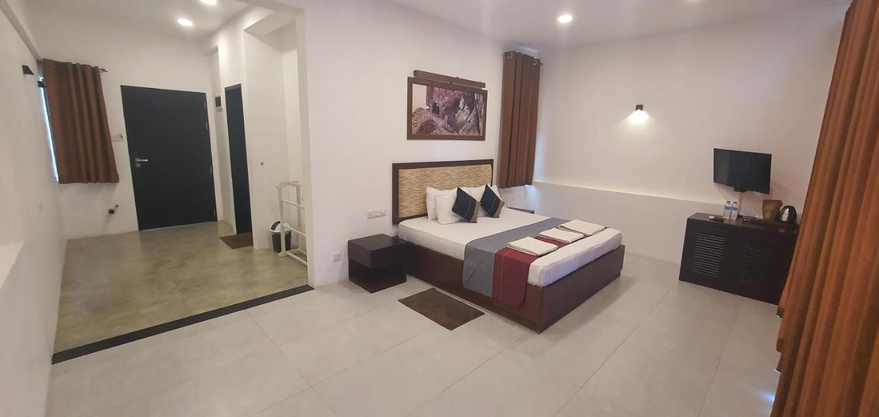 Hotel Kandyan View 