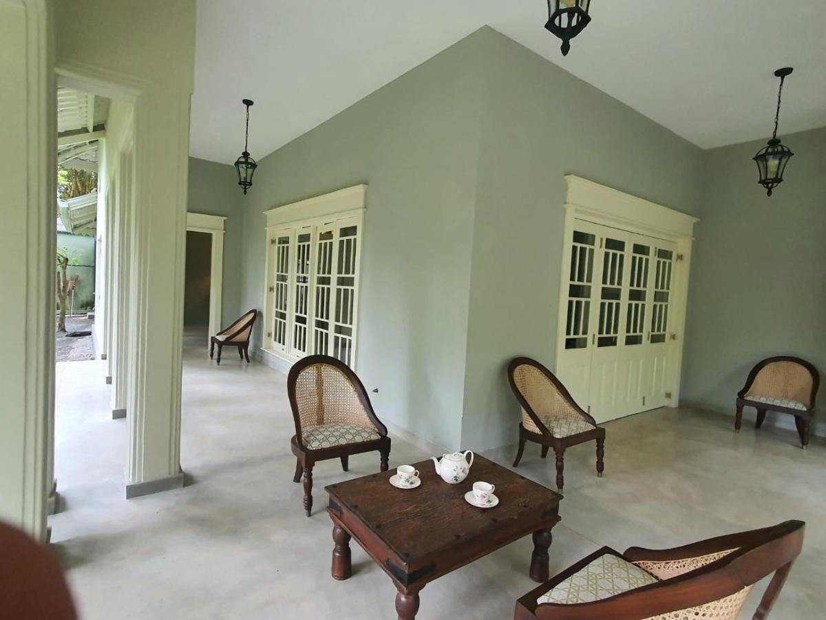Homestay Lewella House *