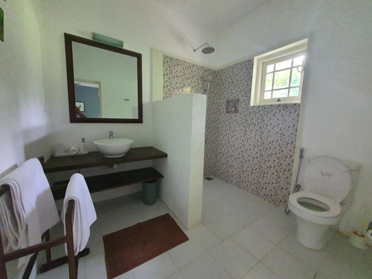 Homestay Lewella House *