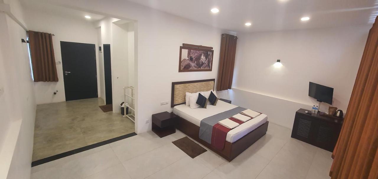 Hotel Kandyan View 