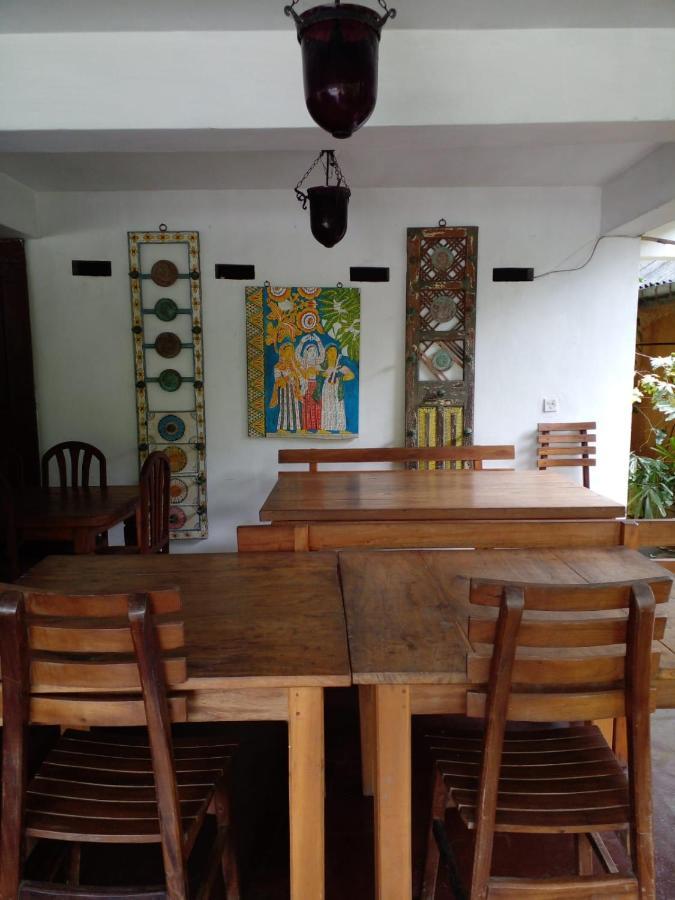 Homestay Traditional Kandyan House *