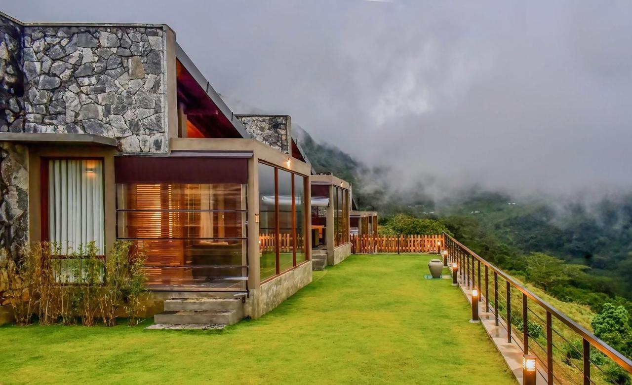 Shady Hills -hunnasgiriya Hotel 4*