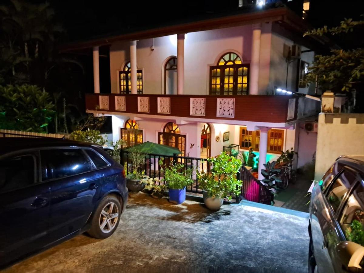 Apartment Kandyan Riverside *