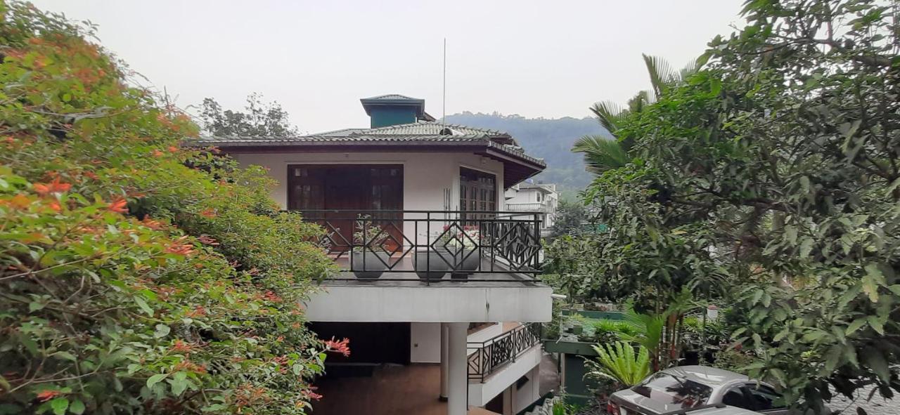 Bliss Lounge Guest house *