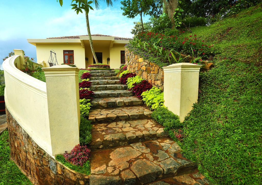 Hanthana Boutique By Amaya Villa *