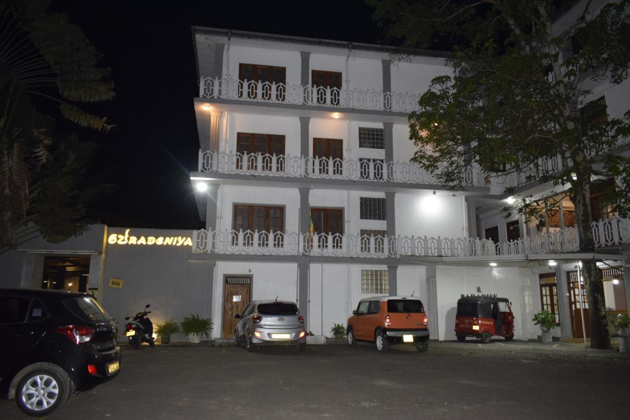 Hotel Paradise 2*