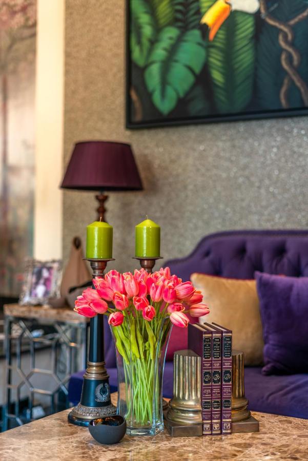 Clove Hotel