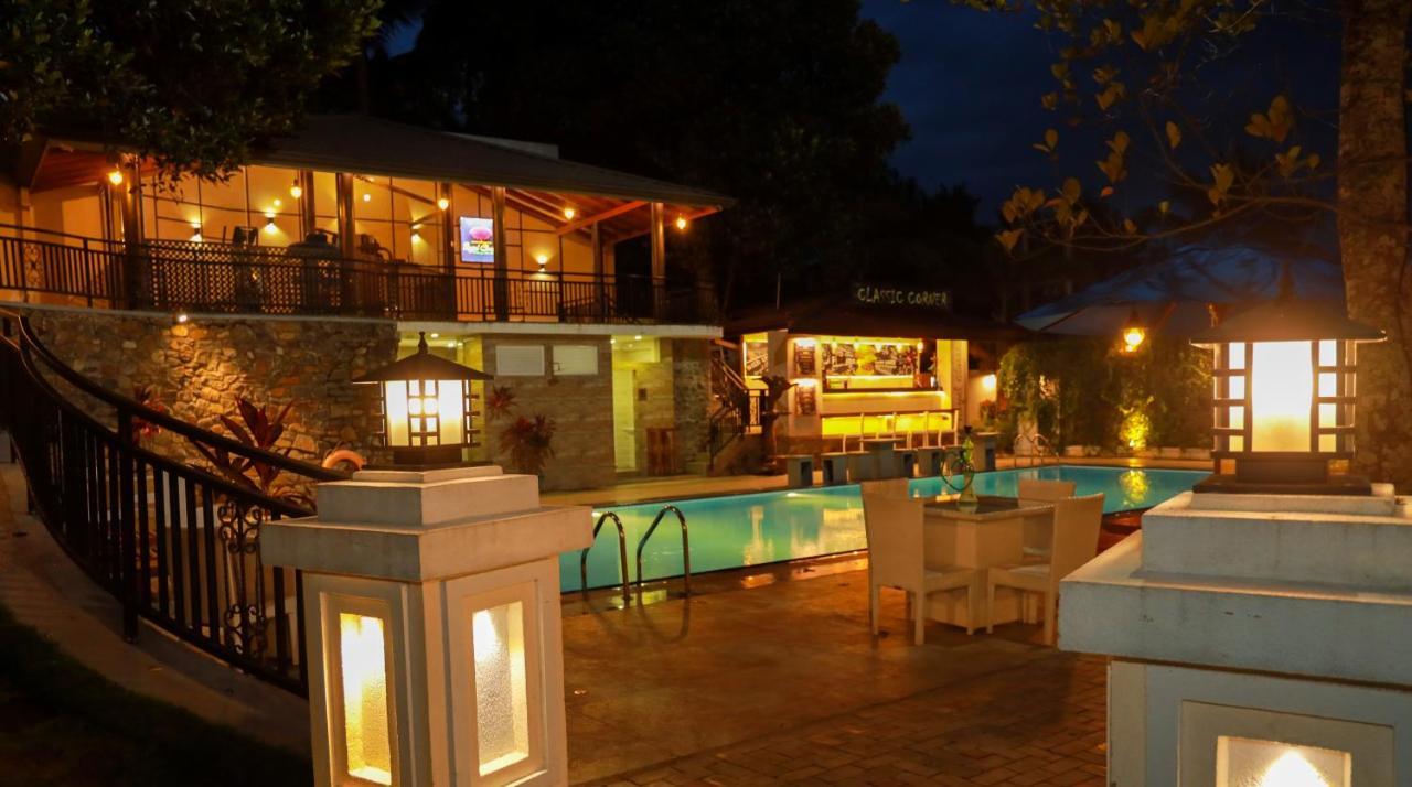 Royal Classic Hotel