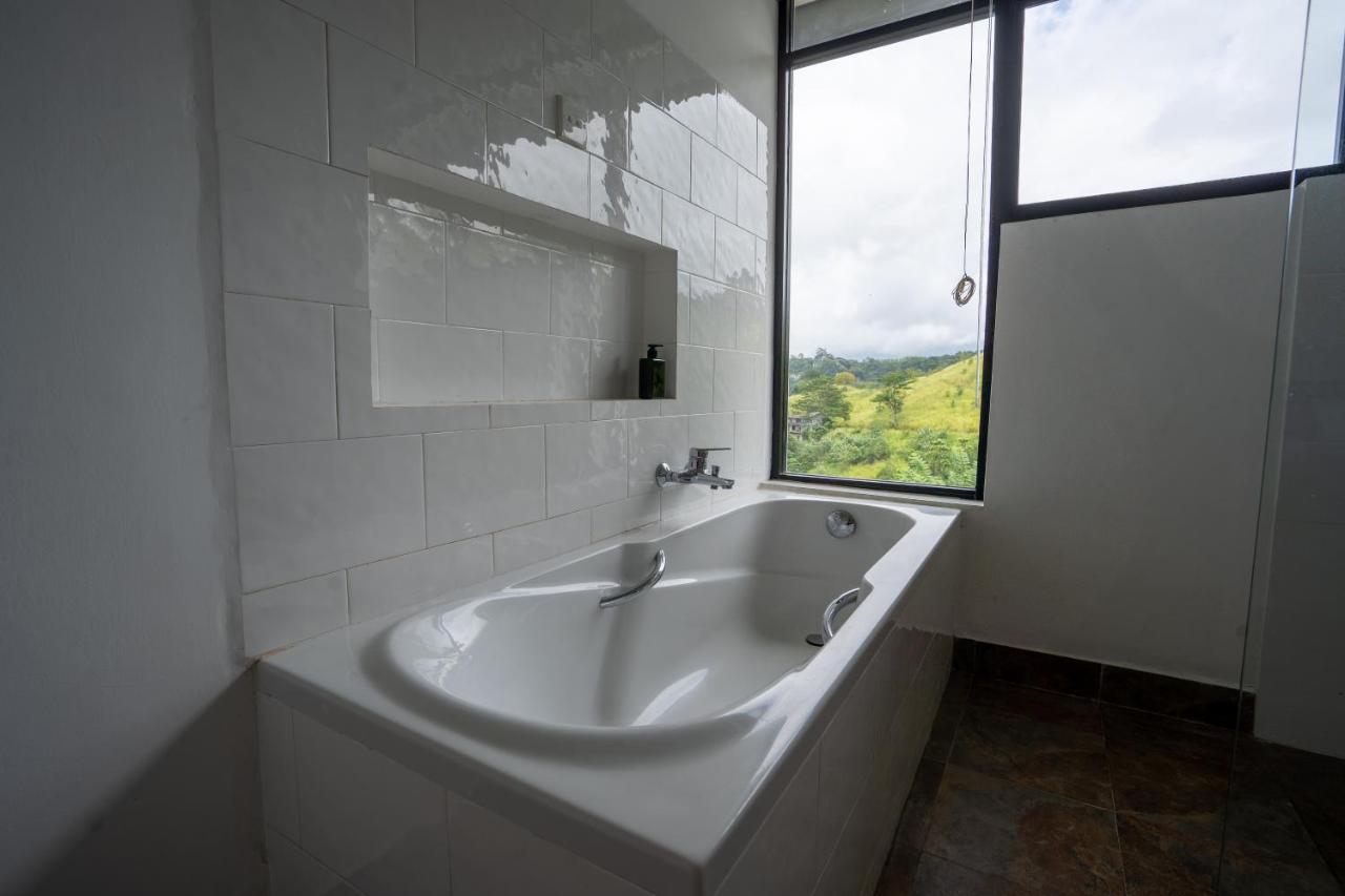 Bed & Breakfast Shiro In Kandy