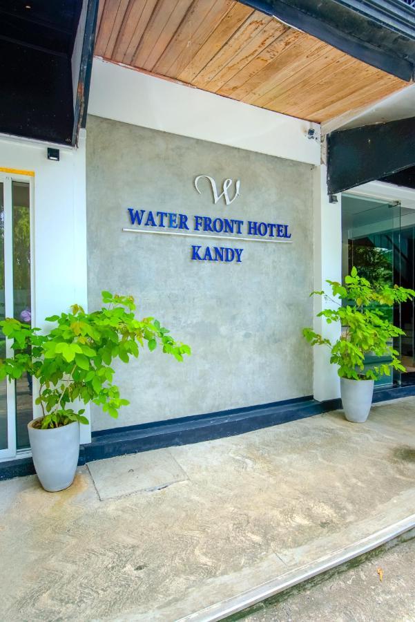 Hotel Water Front - Kandy