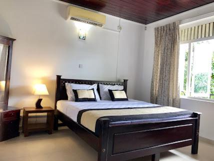 Lake Kandy Villa Inn