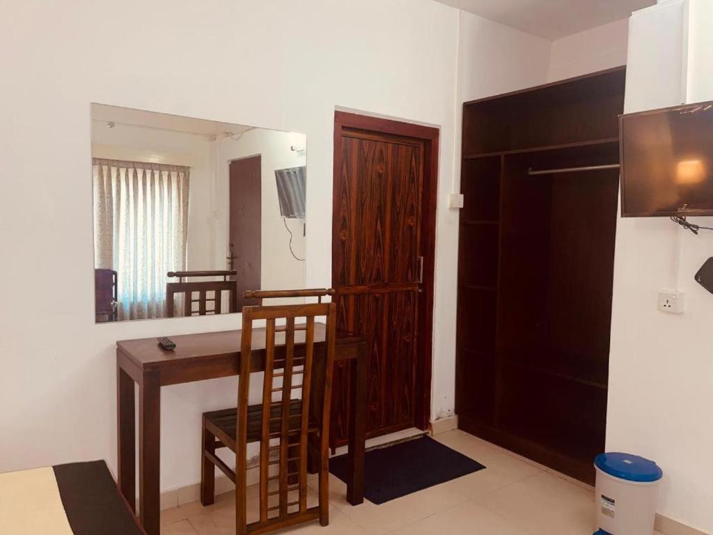 Lake Kandy Villa